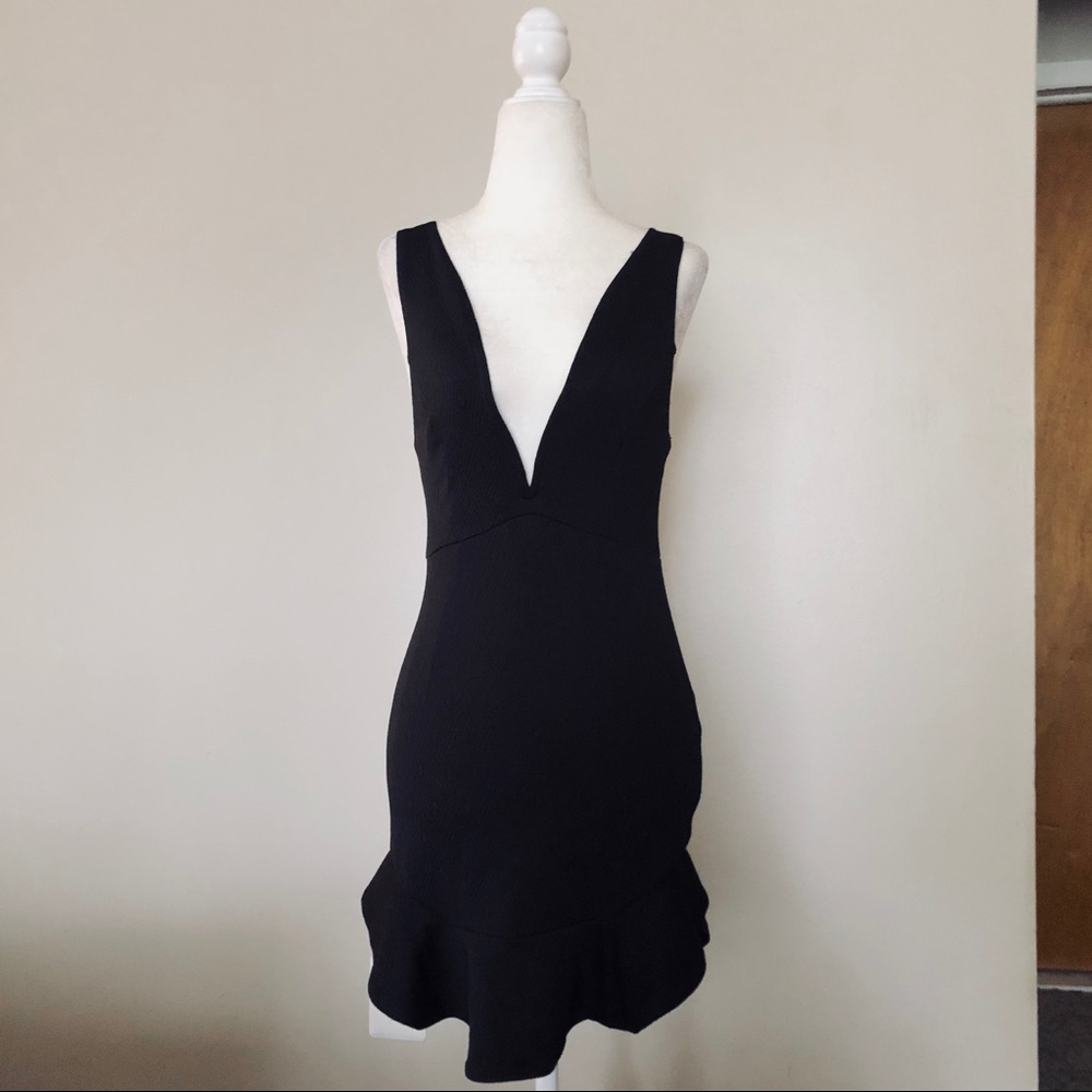 Shareen black low v neck cut dress